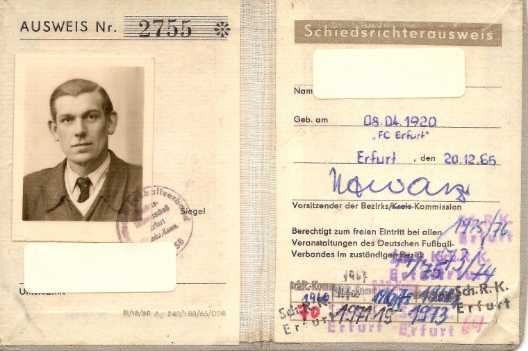 Bild-25---Ein-im-Dezember-1965-ausgestellter-Ausweis-eines-Schiedsrichters-des-FC-Erfurt.jpg
